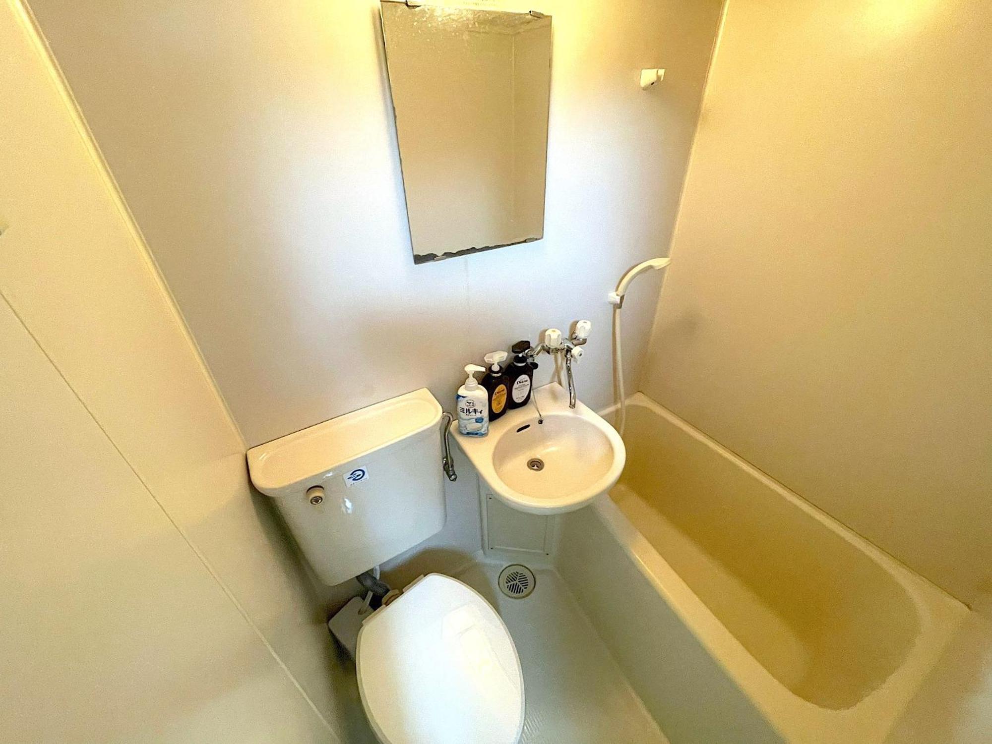Fukuoka Airport Line Ijiri St Self Check In Apartment Exterior foto